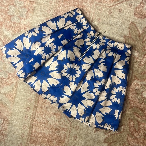 Alice and Olivia Floral Pleated Aline Skirt - Picture 6 of 8